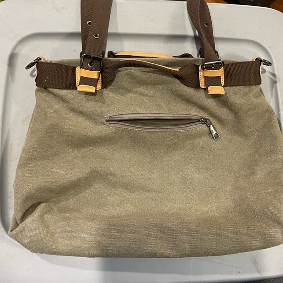 Medium sized green denim women’s hand bag. New without tags. Great condition. - Picture 2 of 2